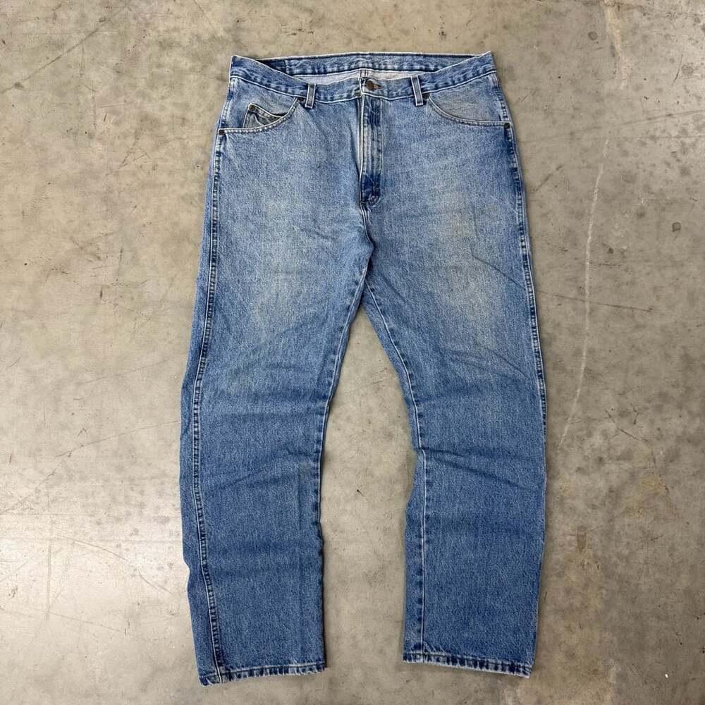 Wrangler Jeans Size 38x32 Blue Denim Regular Fit Straight Leg